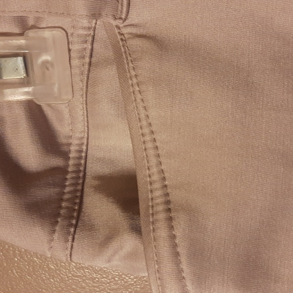 Tan capris - Picture 3 of 8